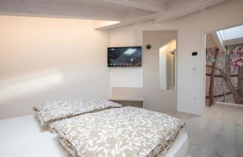 La Giostra Deluxe Apartments - Photo 43