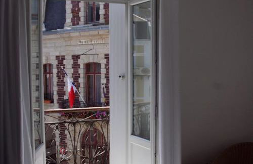 Appartement rénové vue mer au cœur de Le Palais - FR-1-418-80 - Photo 9