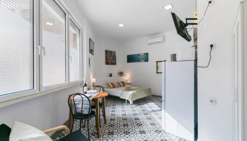 INT Studio totalmente equipado, 15' de BCN centro 8' playa - Foto 2