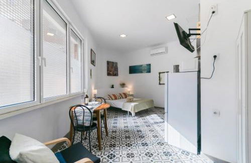 INT Studio totalmente equipado, 15' de BCN centro 8' playa - Foto 2