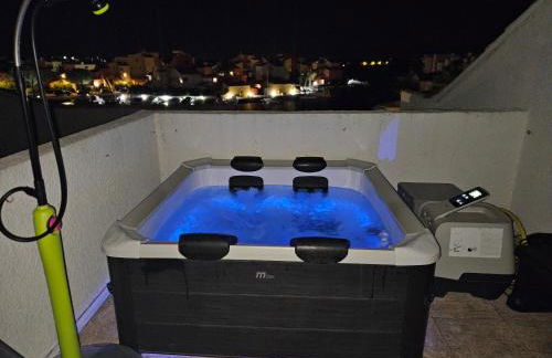Nautica bulles jacuzzi privatif vue lac marin - Foto 8