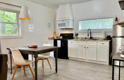 1BR Apt 10 min to Integris Baptist #19B - Foto 2