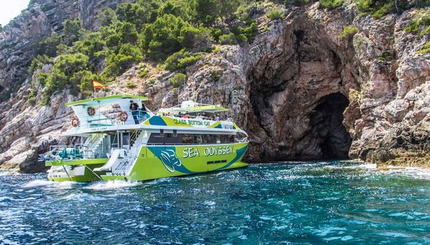 Découvrez les grottes de la côte est de Majorque