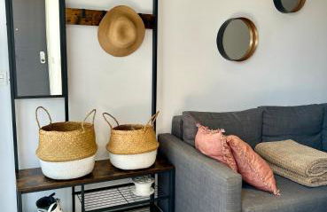 Air-conditioned Elisa Apartment with spacious sunroof lounge and swimming pool - Foto 8