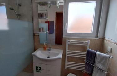 Central Triangle Lisbon-Sintra-Cascais -Apartment with Easy Access & Parking - Foto 7