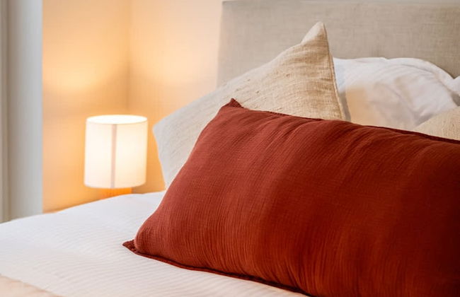 Trendy Modern Corner Studio With a View of Ghent - Foto 3