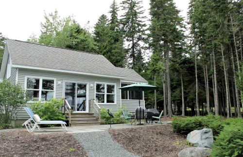 Romantic Waterfront Cottage with Private Beach & Fireplace Near Hancock, Maine - Photo 33