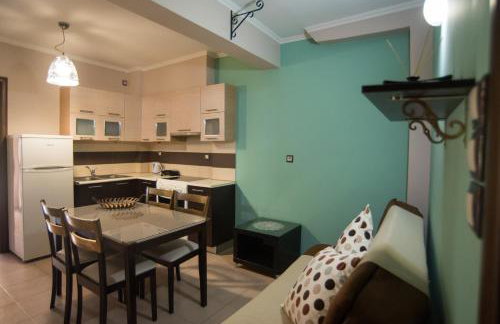 Maria's Rose Garden - Photo 9