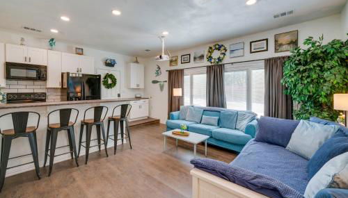 Pet-Friendly Getaway with Projector in Lake Dallas! - Foto 1