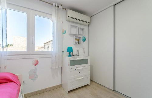 Bonita casa en urbanización privada muy cerca del mar y de Alicante - Foto 13