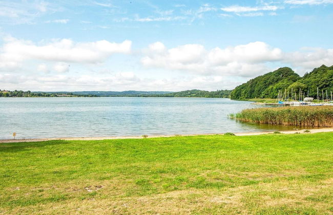 Tranquil Lakeside Retreat in Ry-by Traum - Photo 7