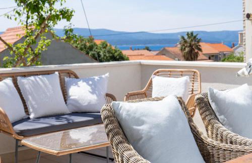 Obala 25, Bol - Photo 1