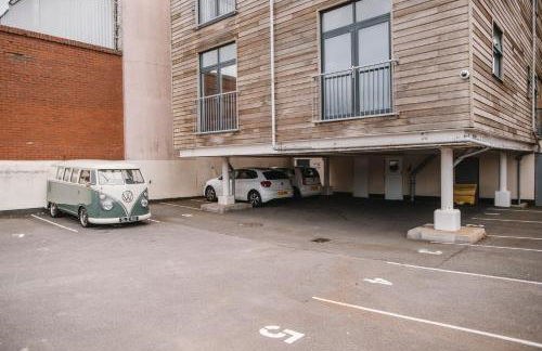Barry Island Beachfront Apartment - Stunning Bay Views and Private Parking - Foto 29