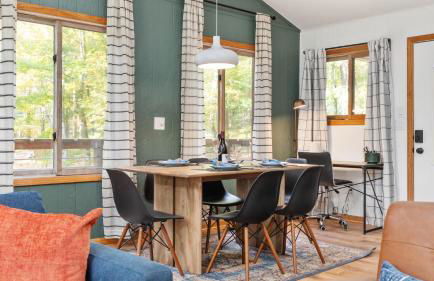 Wooded Nest, Cozy 3BR Chalet Near Spas, Downtown Berkeley Springs & Hiking - Foto 18