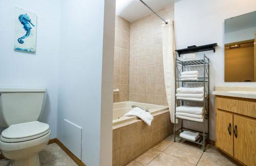 Relaxing Busy Bee C-7 by Simple Life Rentals - Foto 14