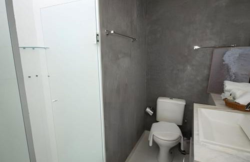 Sobrado com 1 suite 2 quarto ar 1km Shopping JL - Foto 113