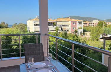 Phil's Apartments - Photo 28