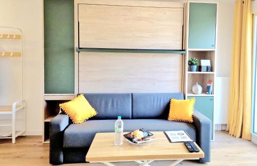 Stylish Stay Near Paris - 850m to Subway RER A - Netflix T1-4P - Foto 2