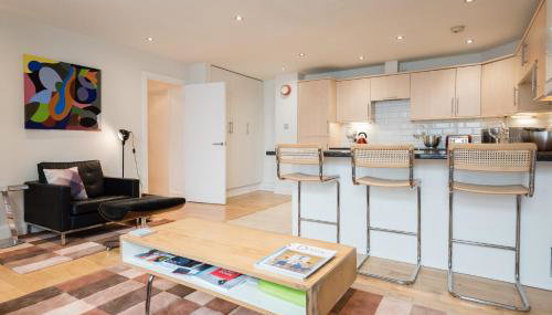 Central Home with Parking near Waterloo & St Thomas & Big Ben & Parliament - Foto 5