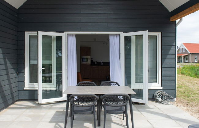 Quiet Lakeside Escape for Four - Foto 21