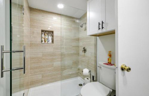 Frisco Getaway Hometel w the Spa and Outdoor Kitchen - Foto 19