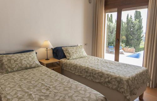 Villa Los Huaraches - Mijas Golf - Private Swimming Pool - 5 Bedrooms - 5 Bath - Air Conditioning - Photo 17