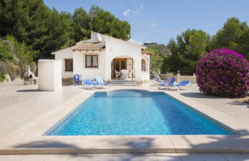 Villa Empedrola - Photo 1