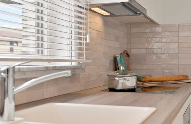 Spacious Bungalow With Garden Near the Beach sea - Photo 12