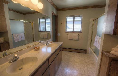 Five-Bedroom House - Foto 29