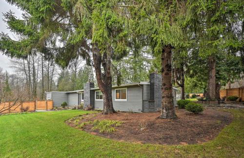 Modern Redmond Home with 2 Fireplaces and Yard! - Foto 3