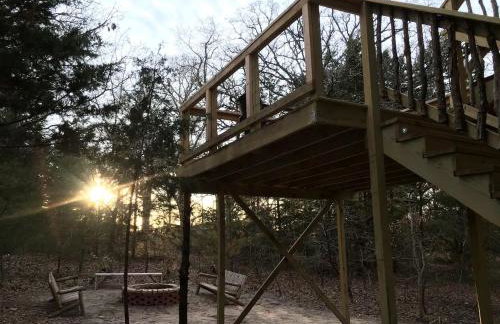 Luxury Tree House Rental in Lindale Ideal for Glamping in Texas - Foto 28