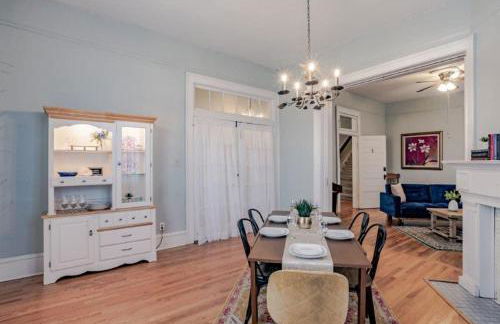 Dauphin District Darling #1-Downtown, Restaurants - Foto 17