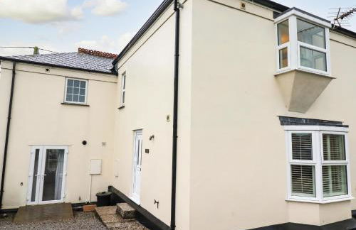 1 Old Talbot Cottages - Photo 1