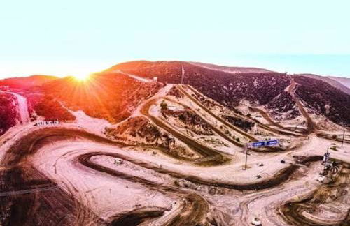 Luxury 4 Bedroom Home Pool Big Yard San Bernardino - Foto 6