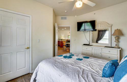 Lakefront Osage Beach Condo: Dock Your Boat Here! - Foto 22