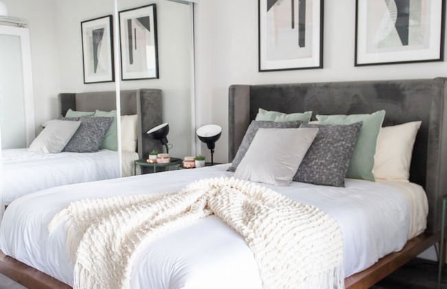 QuickStay Two-Bedroom Condo - Photo 18