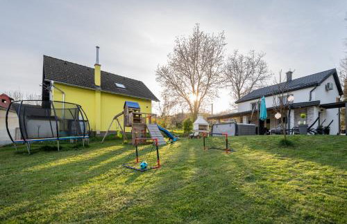 Cozy House In Nature With Hot Tub - Happy Rentals - Foto 35