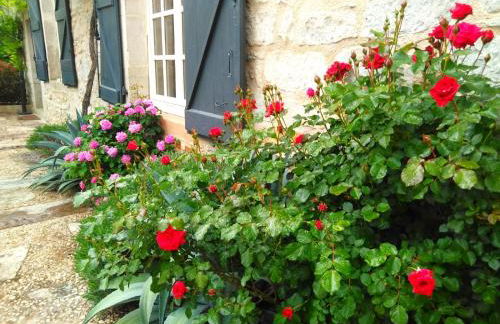 Magnifique villa en pierres au cœur de Saint Antonin Noble Val - Piscine et jardin privés -10 personnes - Foto 4