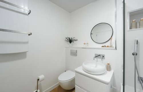 Central 1-bed flat - Walk to shops, pubs and station - Foto 18