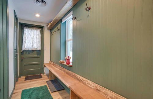 Pet Friendly Home - Walk to Mullet Lake! - Photo 13