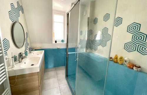 77 VH - Villa piscine - plein centre - Photo 30