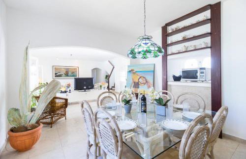 Linda Casa a 50m da Praia com Churrasqueira e Jardim - Photo 29