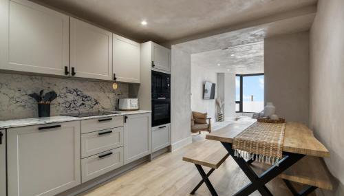 Sea View Apartment overlooking Mumbles Bay - Foto 5, stove, young children, pet friendly