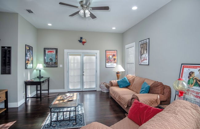 Southtown Classic 3br/2ba Mins From Downtown - Photo 13