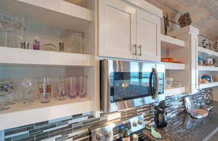 Waterfront, Shared Boat Dock & Pool w/ Views Ariels Grotto by Avantstay - Foto 32