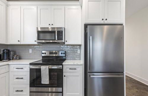 NEW Acadian House KING Bed Cajun Luxury Nespresso - Foto 26