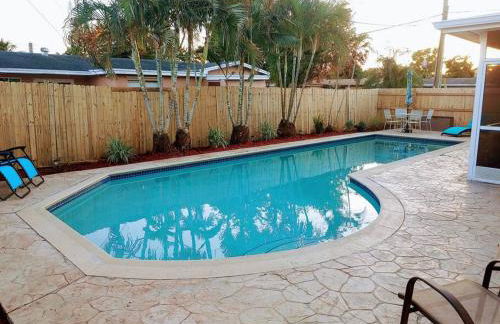 Amazing 5 Bedroom Pool Home - Minimum 28 days Stay Only Great Location! - Foto 1