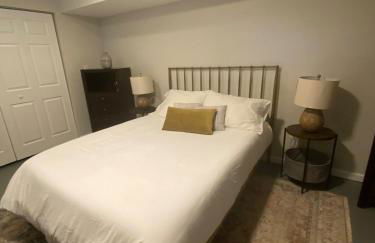 Cozy 2BR suite w Sauna - Foto 13