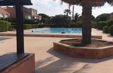 Studio cabine familial, rez de chaussée,piscine et parking privés - Foto 10