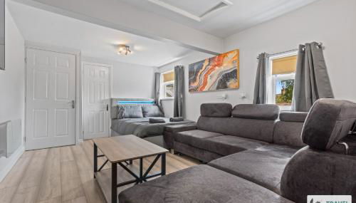 Bella's Lodge - Photo 4